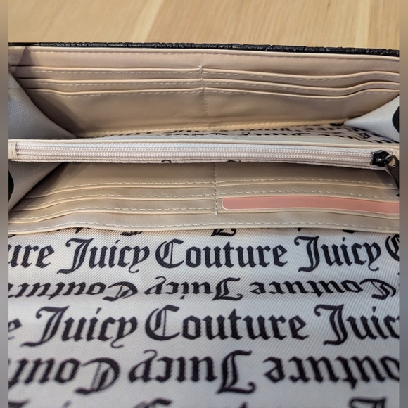 BNWT Juicy Couture Women's Black Raised Signature Embossed Flap Wallet/Clutch - Picture 9 of 16